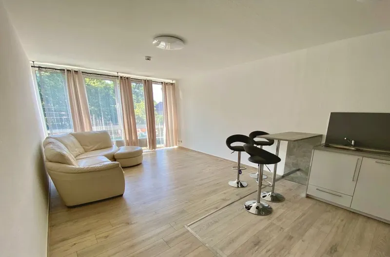 Möblierte 3-Zimmer-Wohnung - WG geeignet — photo 1